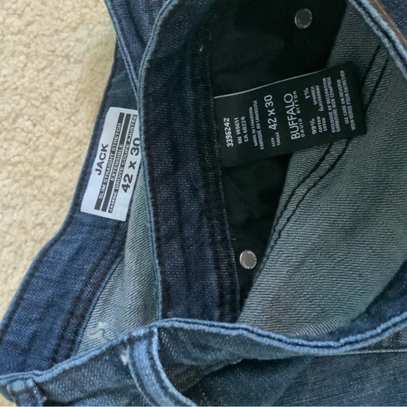 David bitton buffalo size 42 X 30 jeans - Picture 2 of 4